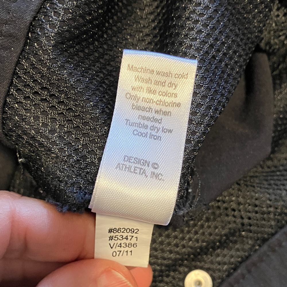 Athleta Black Cropped Cargo Capri Pants - Picture 8 of 8